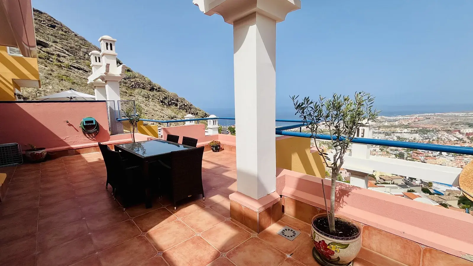 Appartement rénové vue océan — Roque del Conde, Torviscas Alto — photo 2