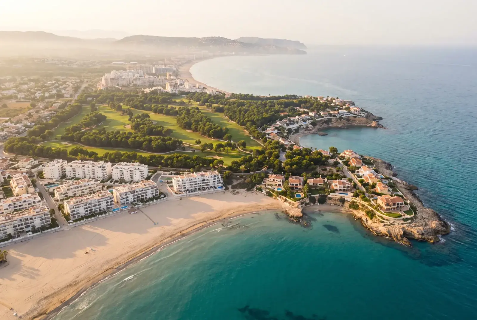Vue du quartier Playa de San Juan — Cabo de las Huertas