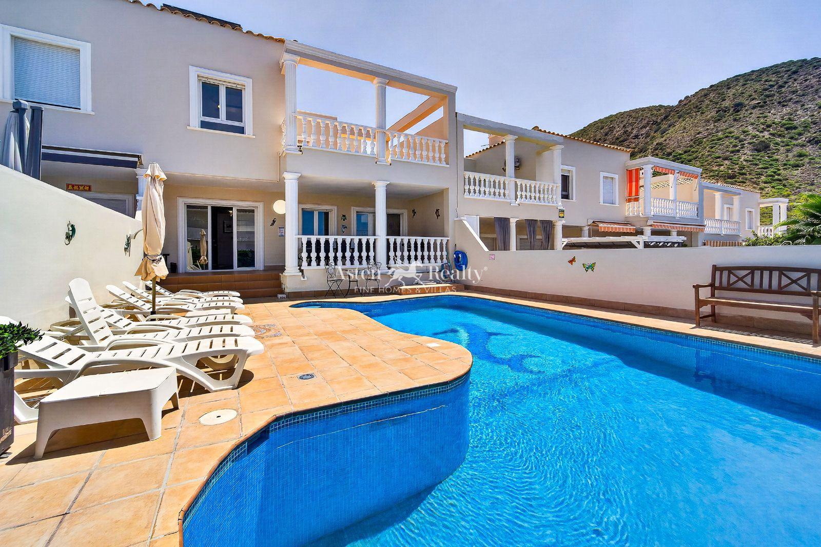 Villa de 4 dormitorios — Los Cristianos — foto 5