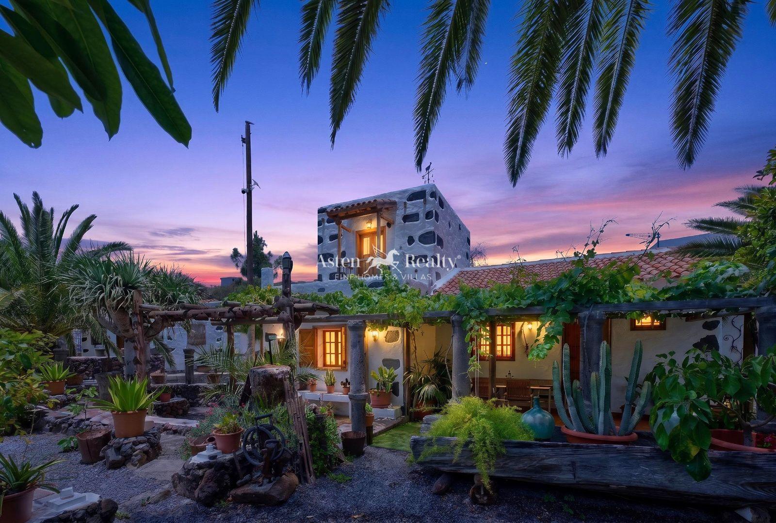 Villa de 3 dormitorios — Chío, Guía de Isora — foto 2