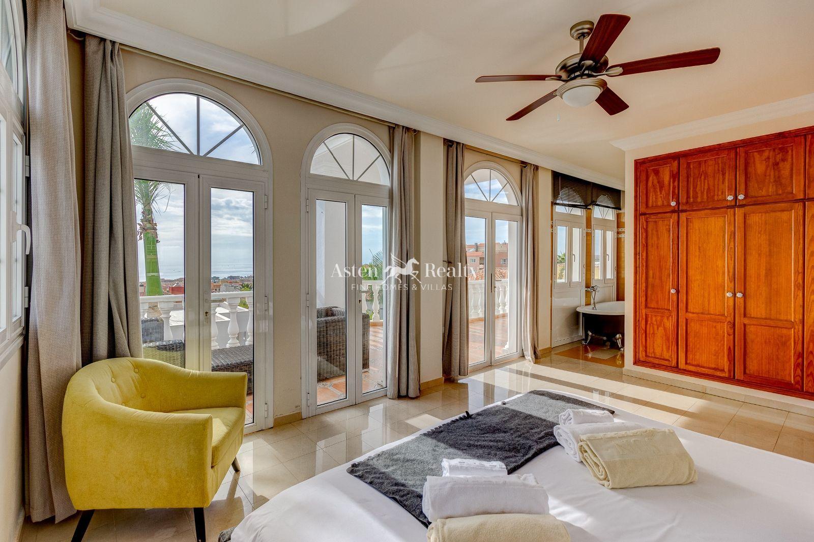 Villa de 4 dormitorios — El Madroñal, Torviscas Alto — foto 4
