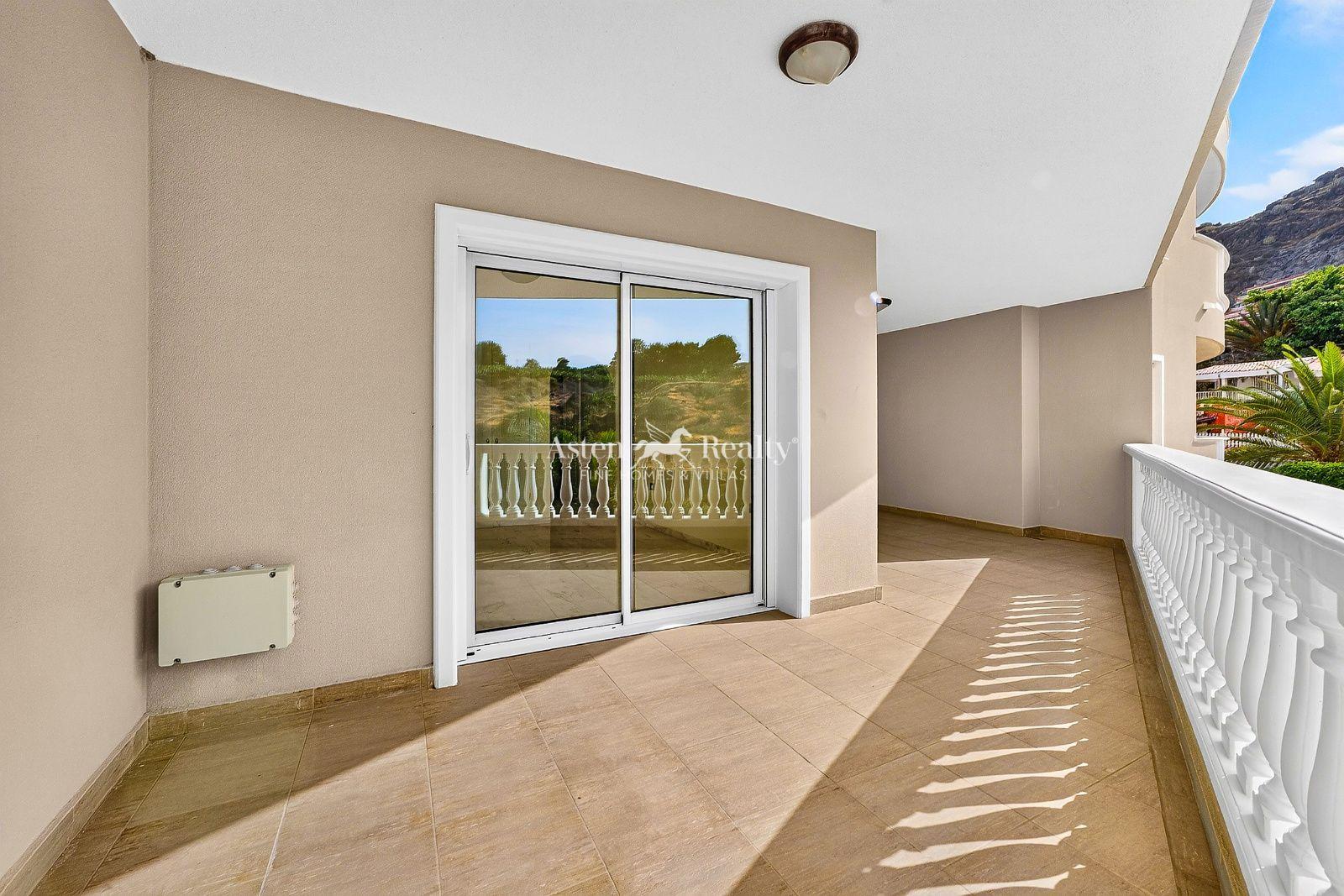 2-bedroom apartment — Los Gigantes