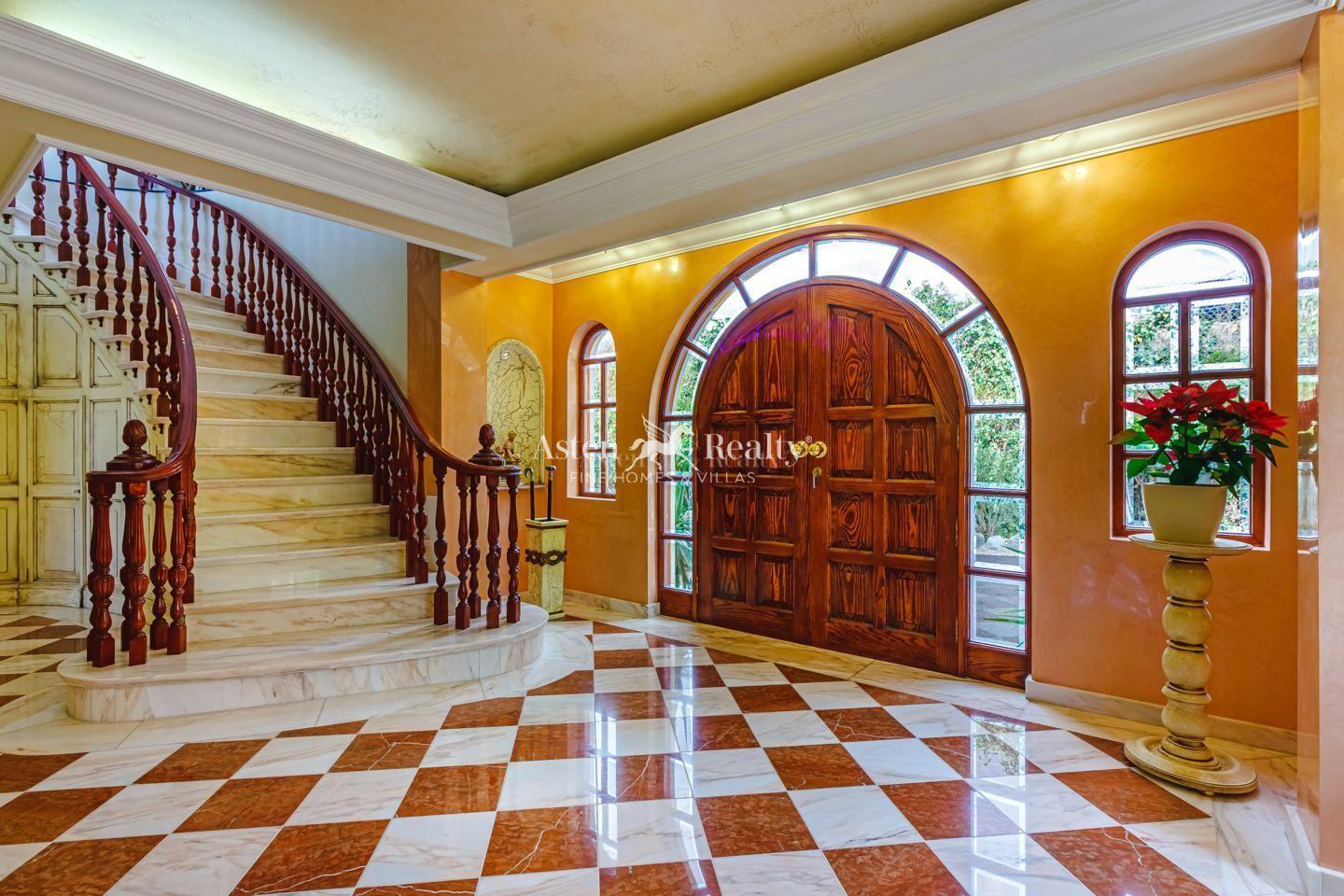 6-bedroom house — Valle de San Lorenzo — detail view