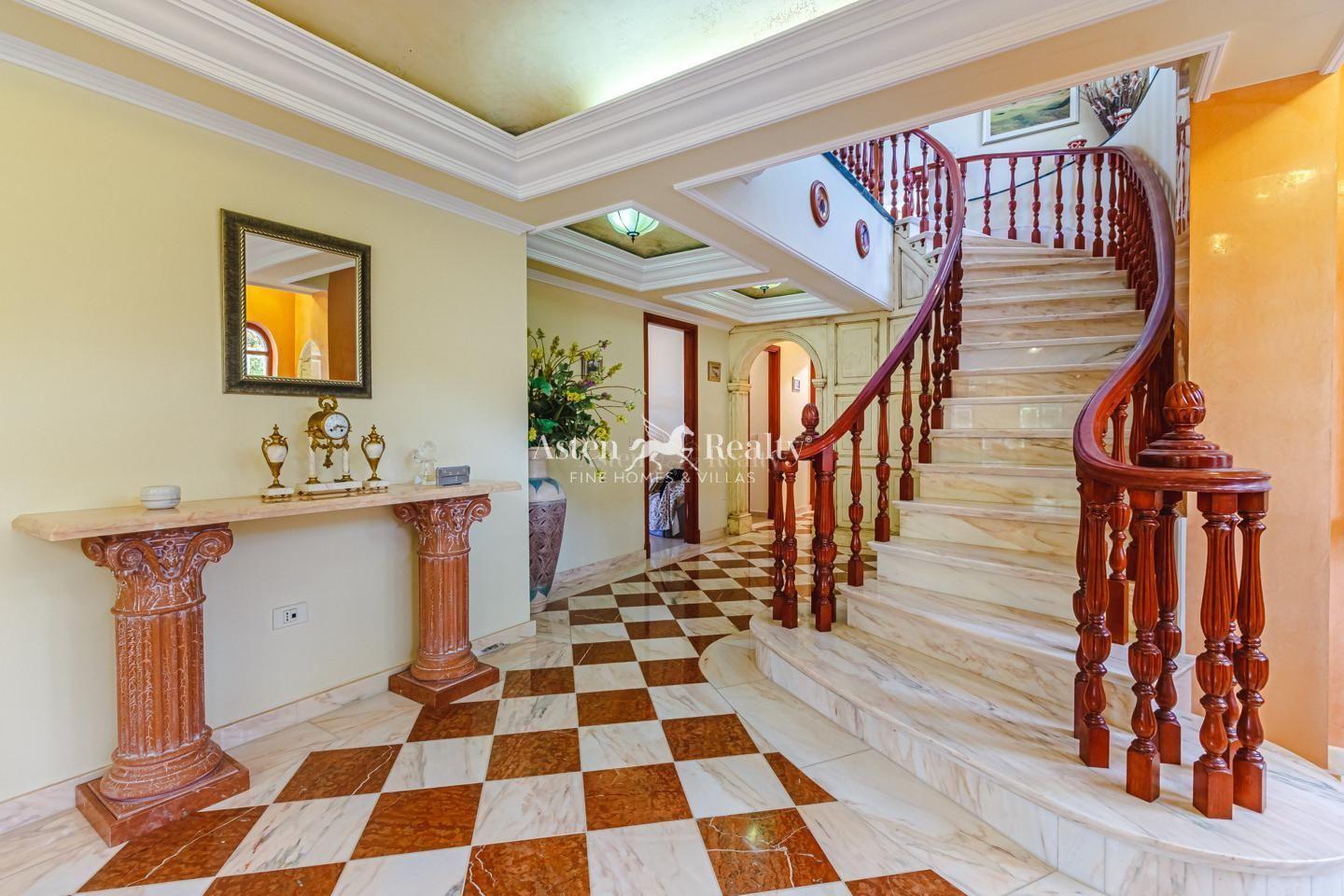 6-bedroom house — Valle de San Lorenzo — photo 4
