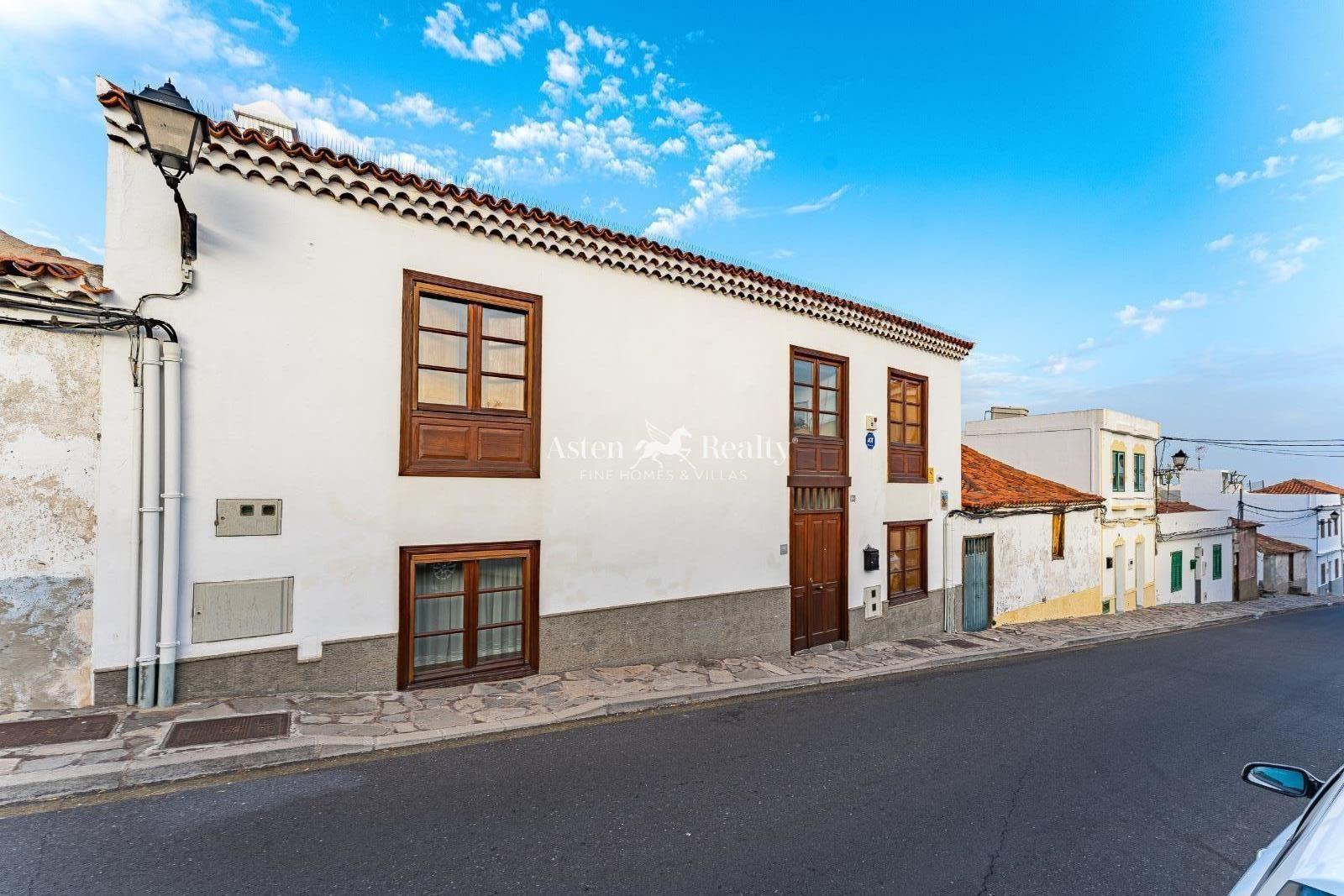 Villa de 4 dormitorios — Vilaflor — foto 2