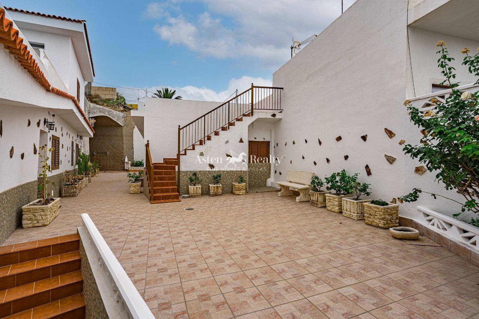 Villa de 5 dormitorios — Los Blanquitos, Granadilla — foto 2