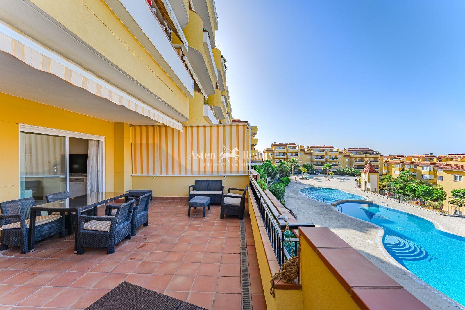 Apartamento de 2 dormitorios — Puerto de Santiago — foto 1