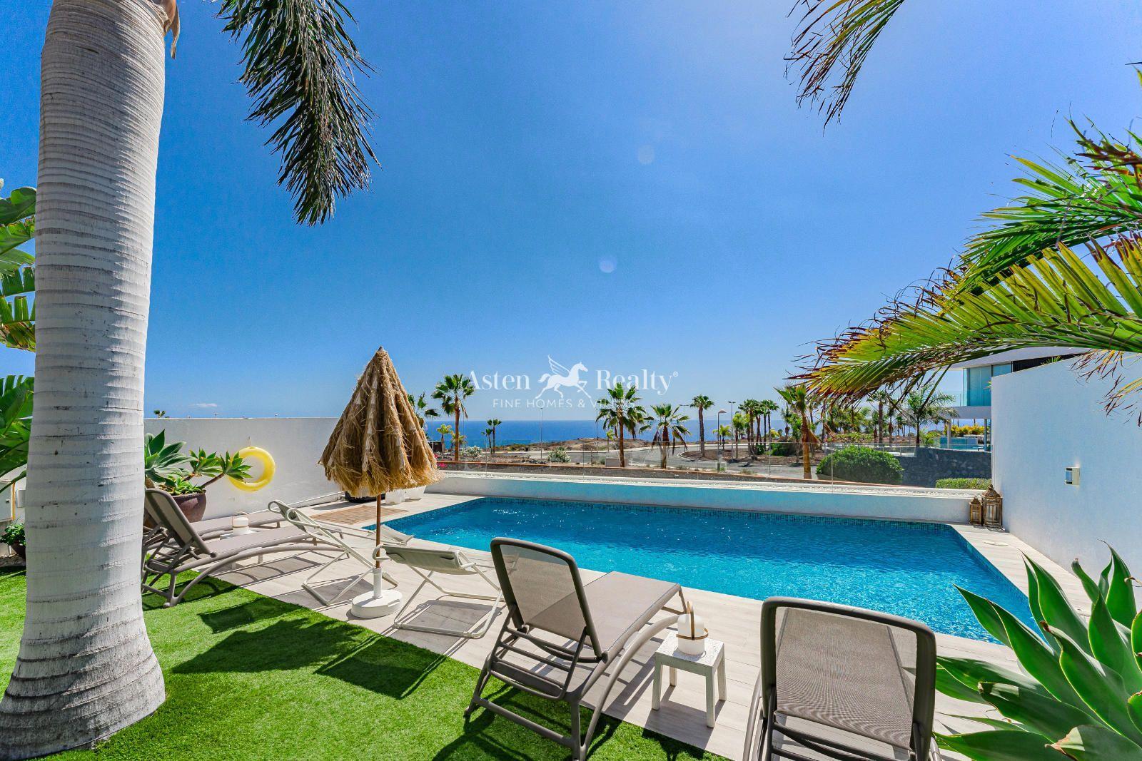 Villa de 4 dormitorios — Golf Costa Adeje, La Caleta — foto 1