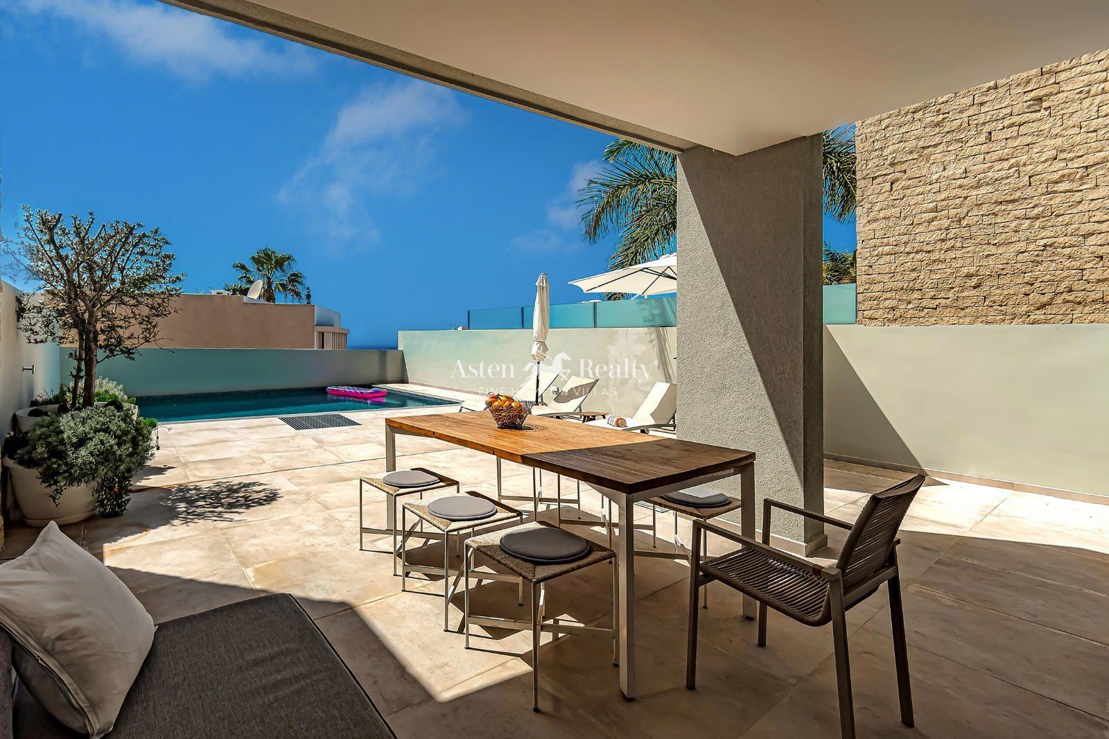 Villa de 3 dormitorios — Golf Costa Adeje, La Caleta — foto 1