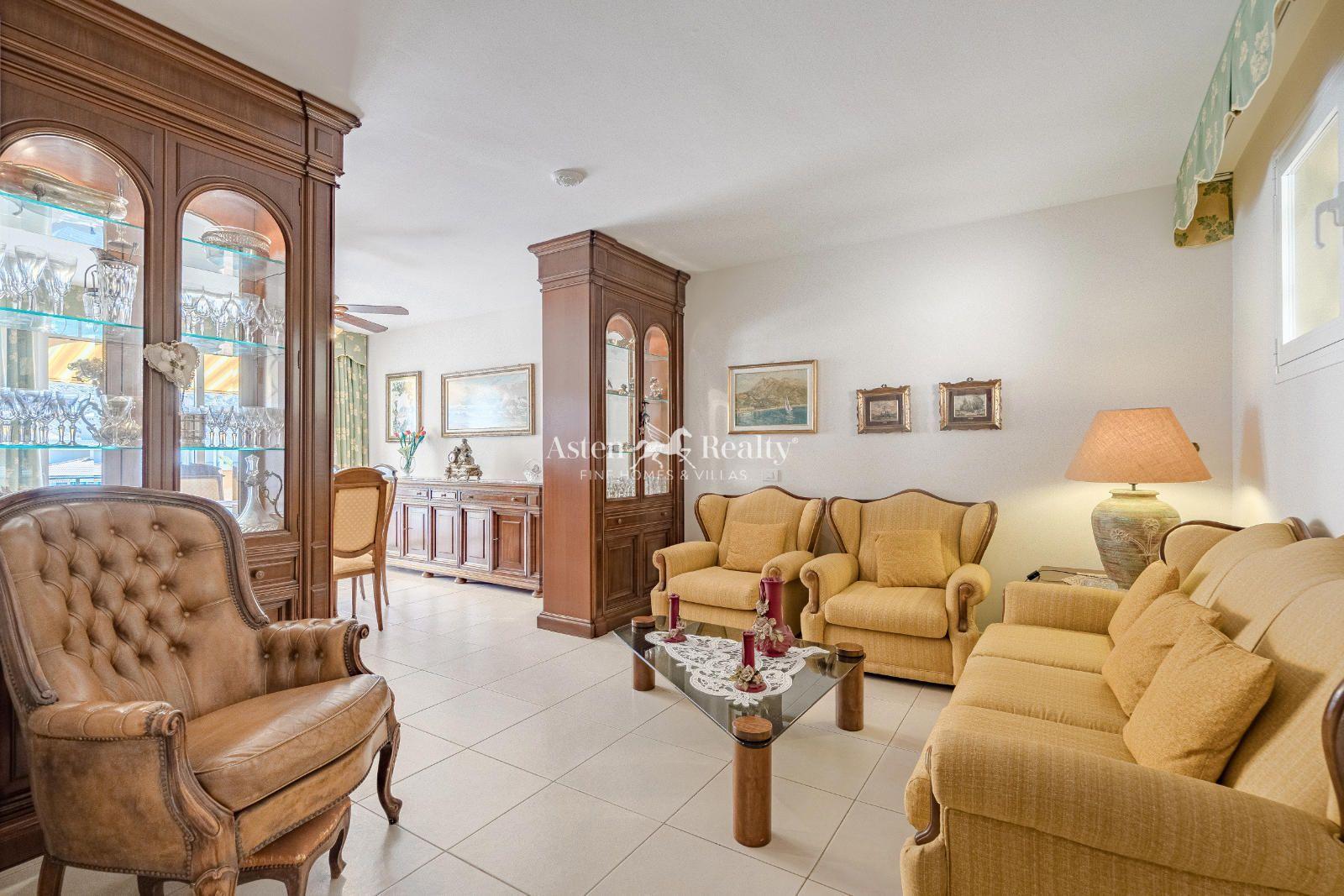 Apartamento de 4 dormitorios — Los Cristianos — foto 2