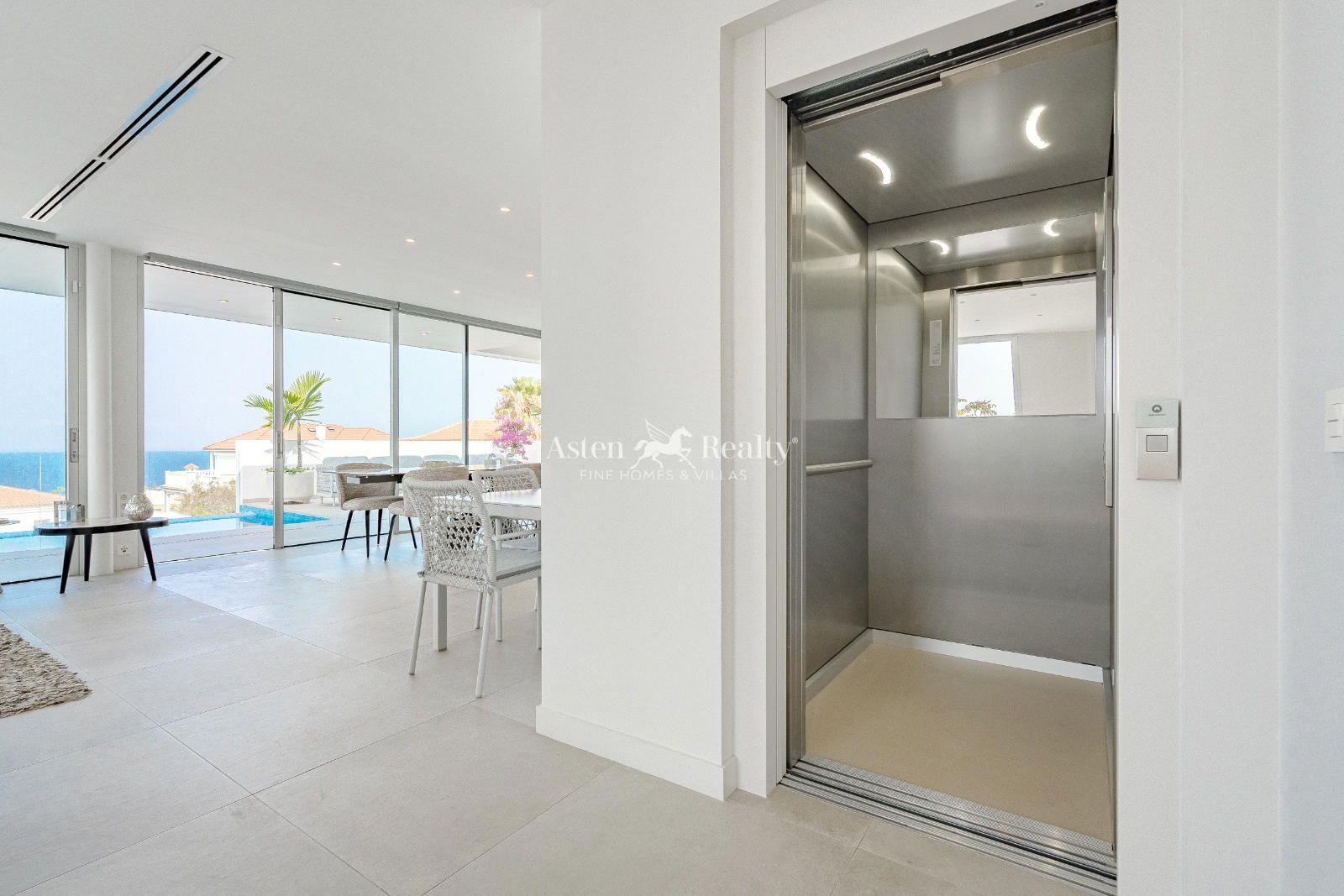Villa — Callao Salvaje — 4-bedroom villa — Callao Salvaje