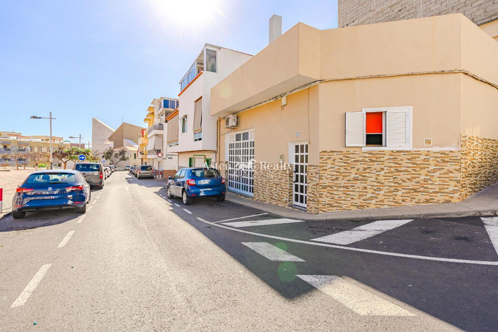 Villa — Alcalá — Villa de 3 dormitorios — Alcalá