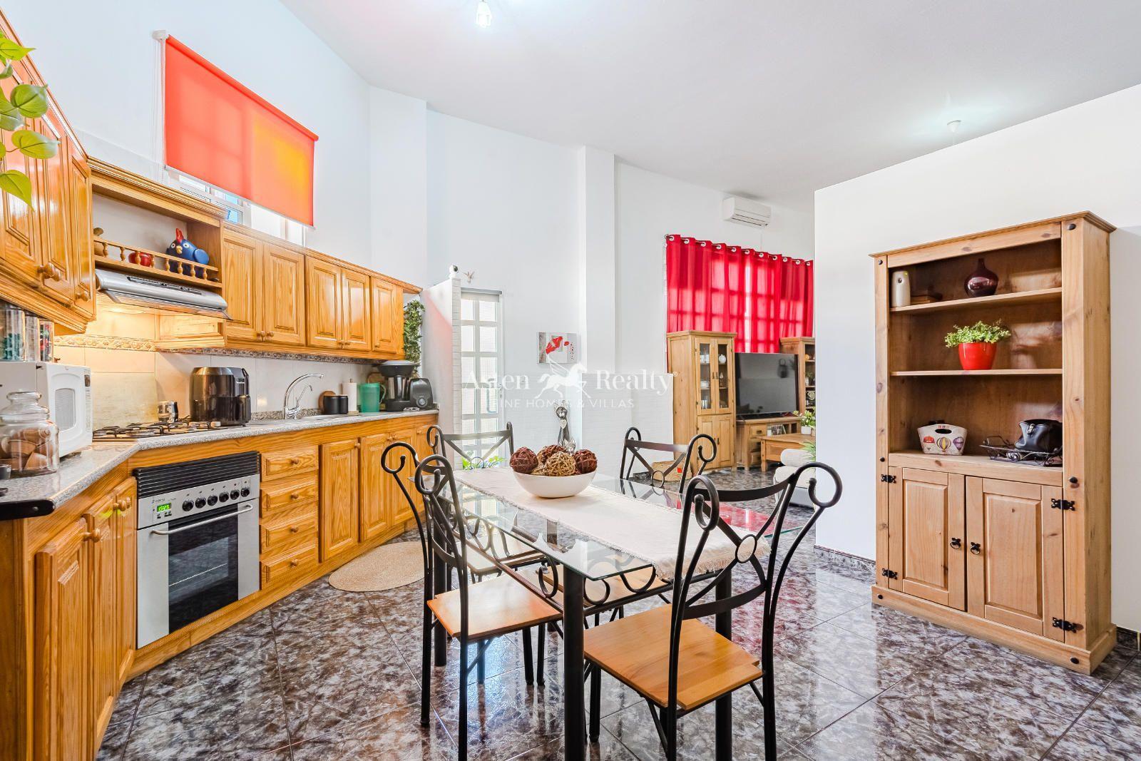 3-bedroom villa — Alcalá — photo 4