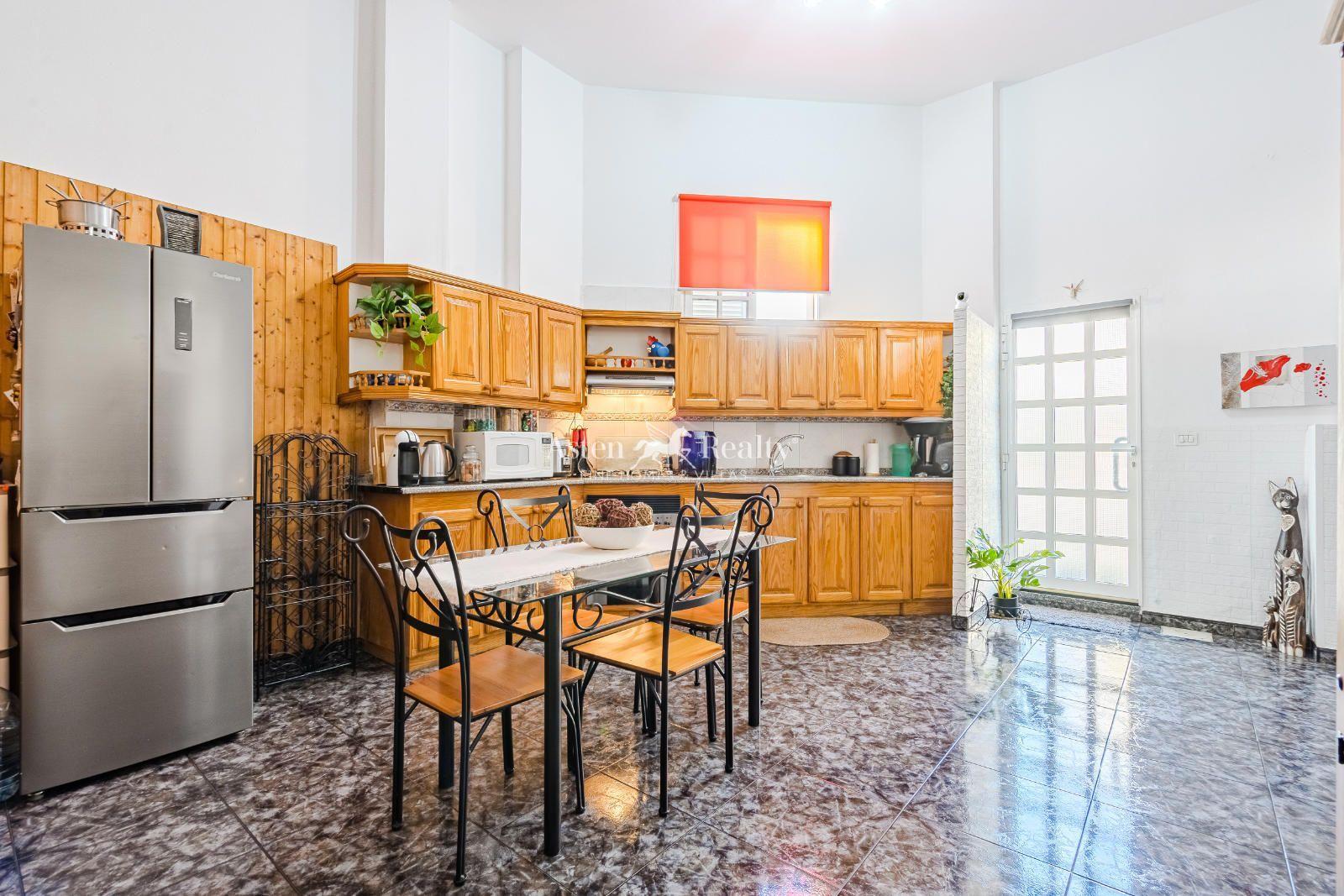 3-bedroom villa — Alcalá — photo 5