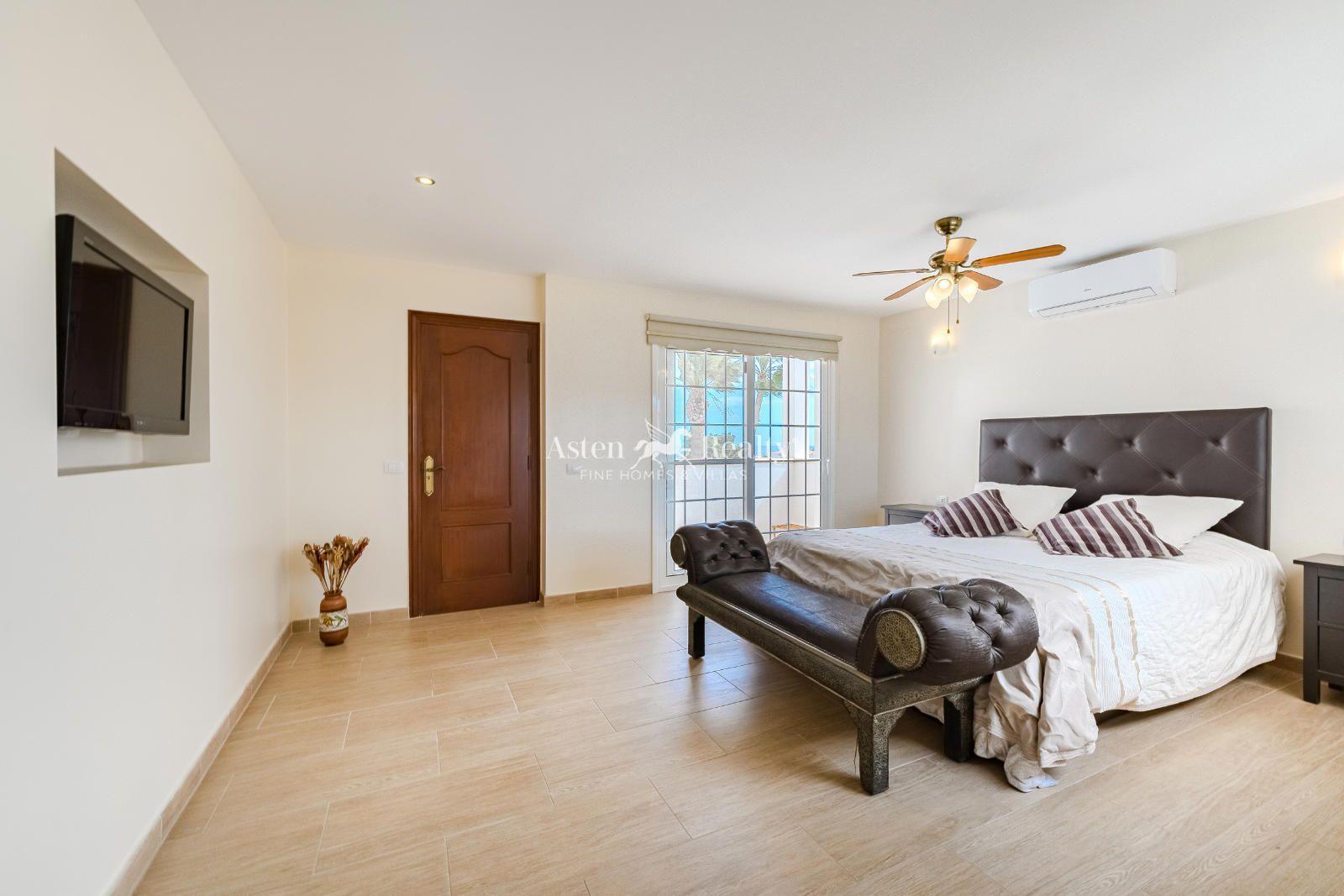 Villa de 4 dormitorios — Golf del Sur — foto 4