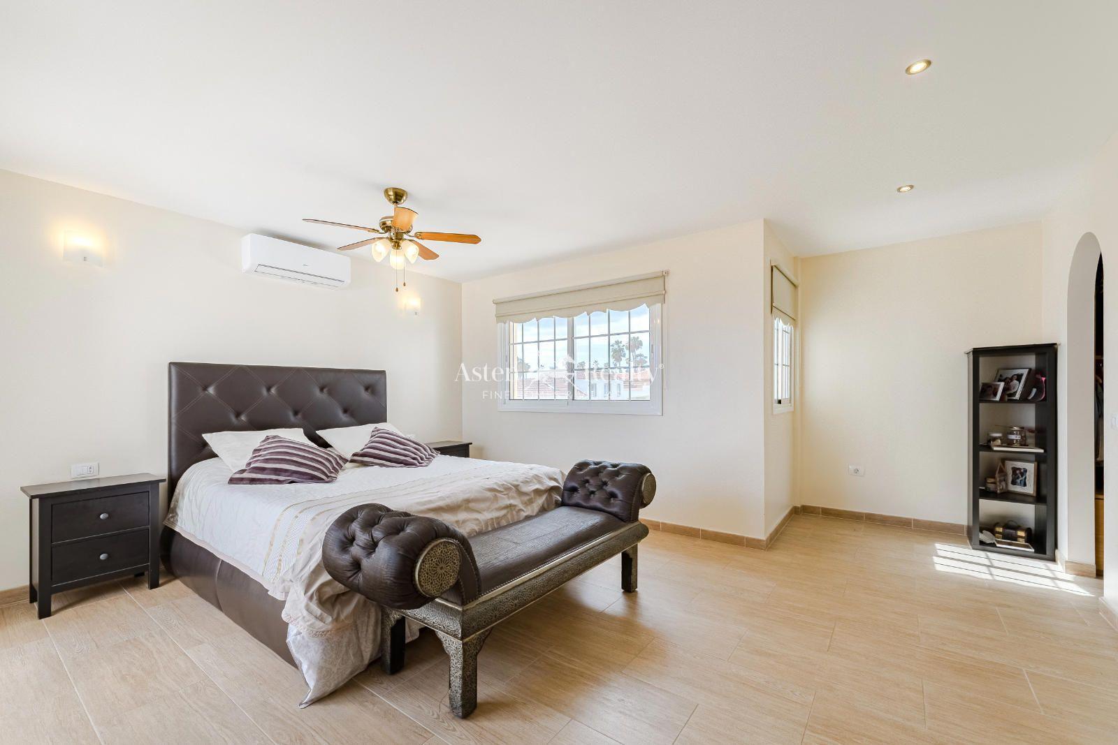 Villa de 4 dormitorios — Golf del Sur — foto 5
