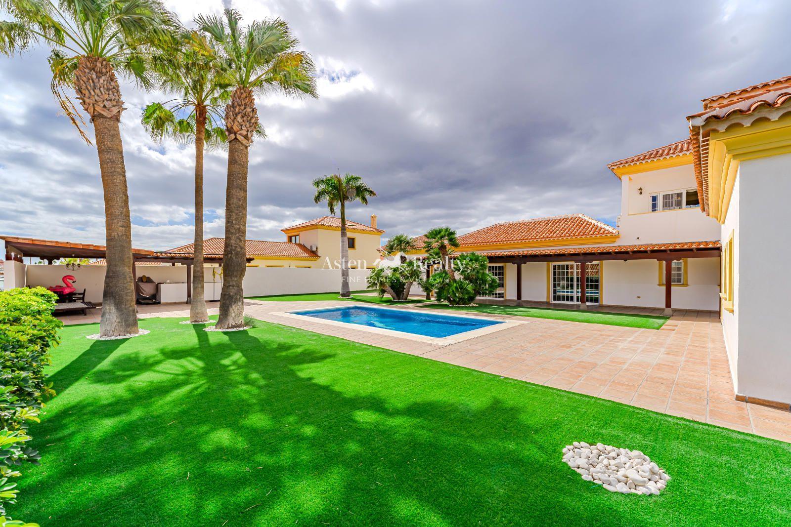 Villa — Golf del Sur — Villa de 4 dormitorios — Golf del Sur