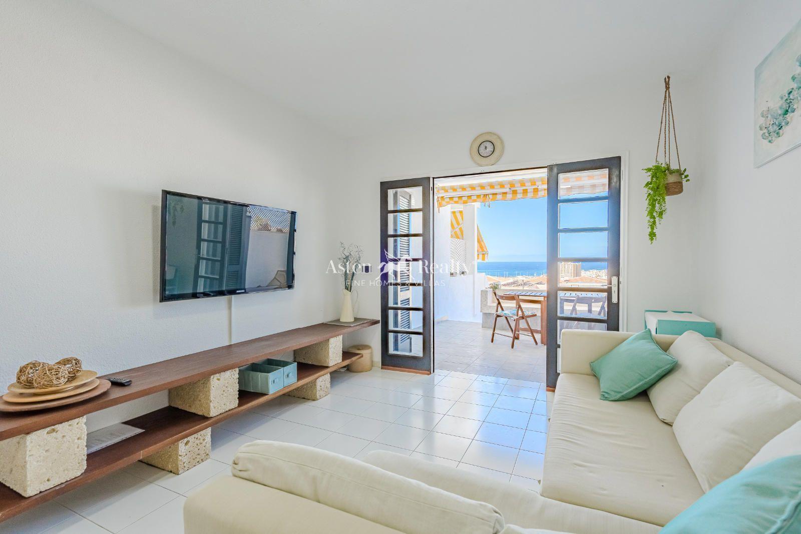 Apartamento de 2 dormitorios — Los Cristianos — foto 1