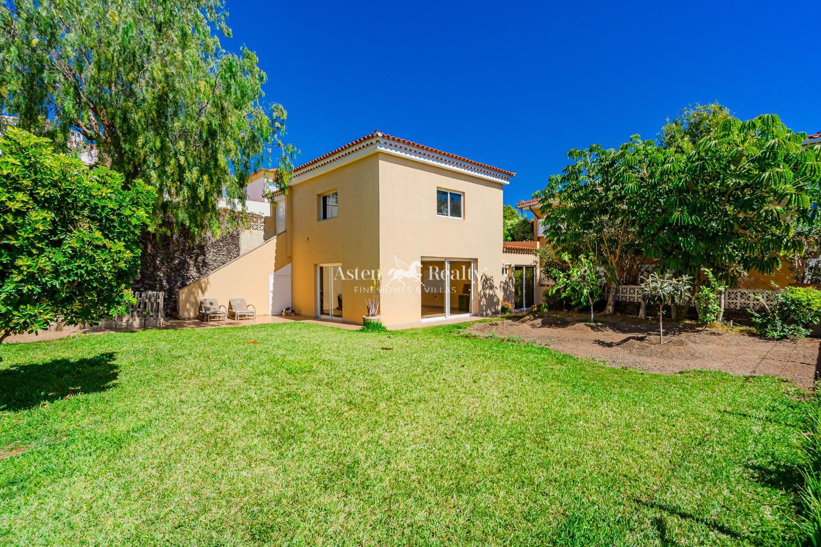 Villa de 9 dormitorios — Chayofa — foto 4