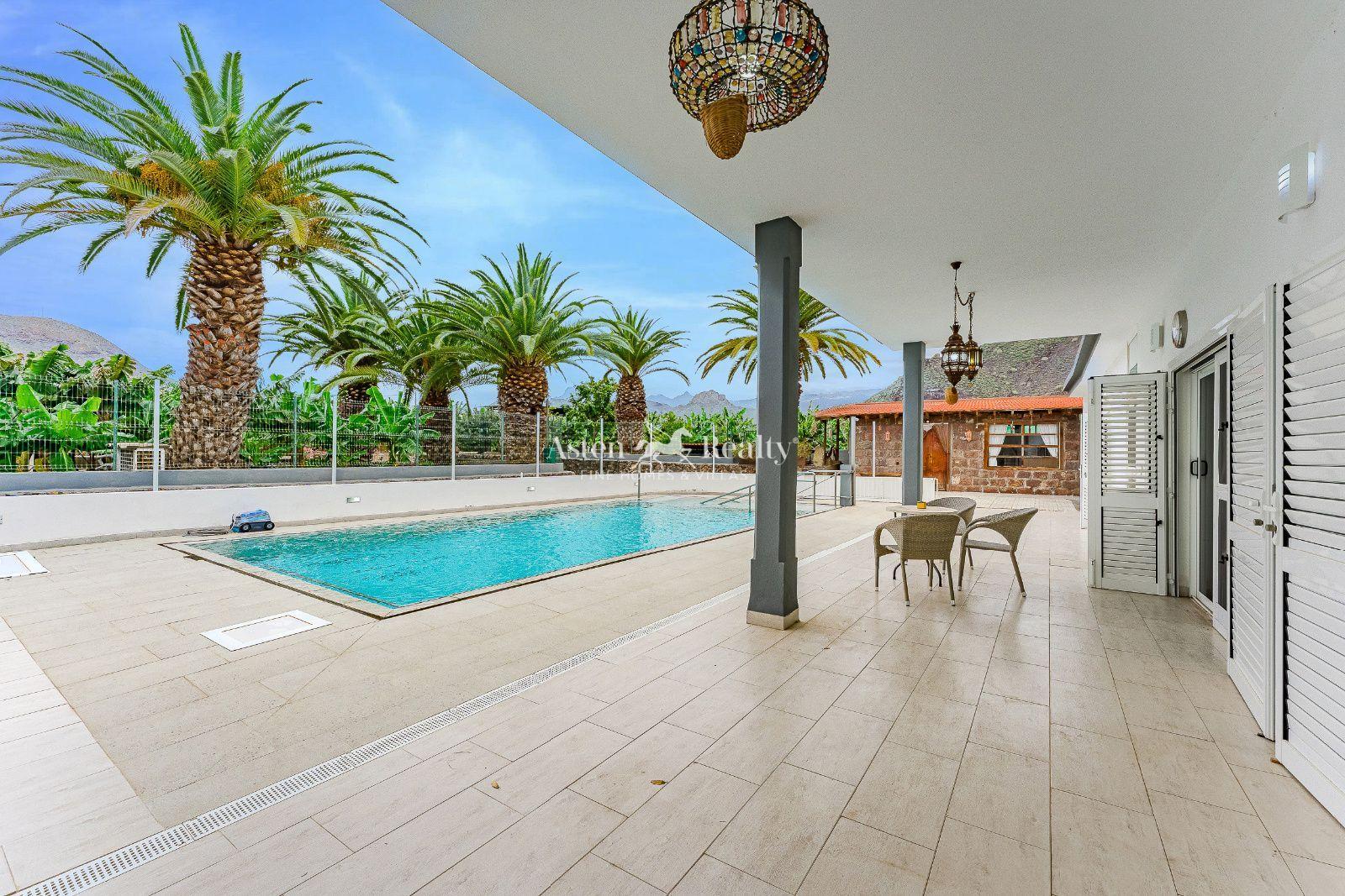 Villa de 5 dormitorios — Guaza — foto 1