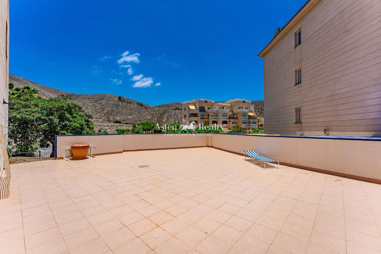 4-bedroom apartment — Los Cristianos — photo 3