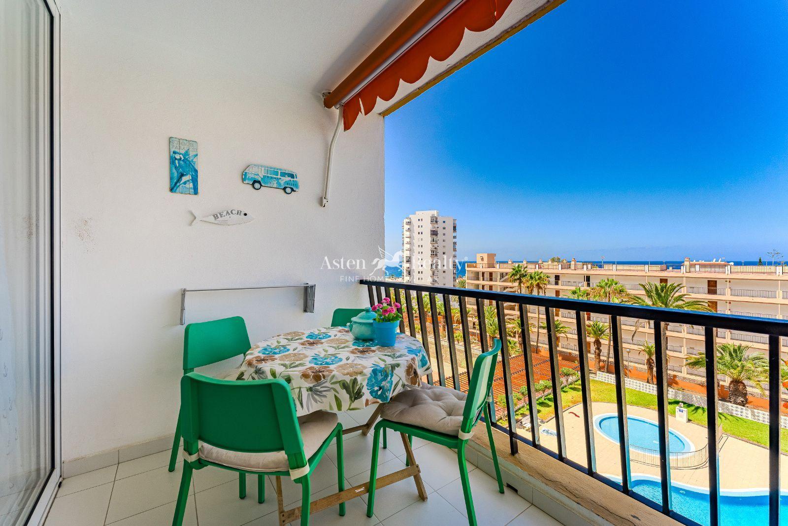 Apartamento de 2 dormitorios — Los Cristianos — foto 1
