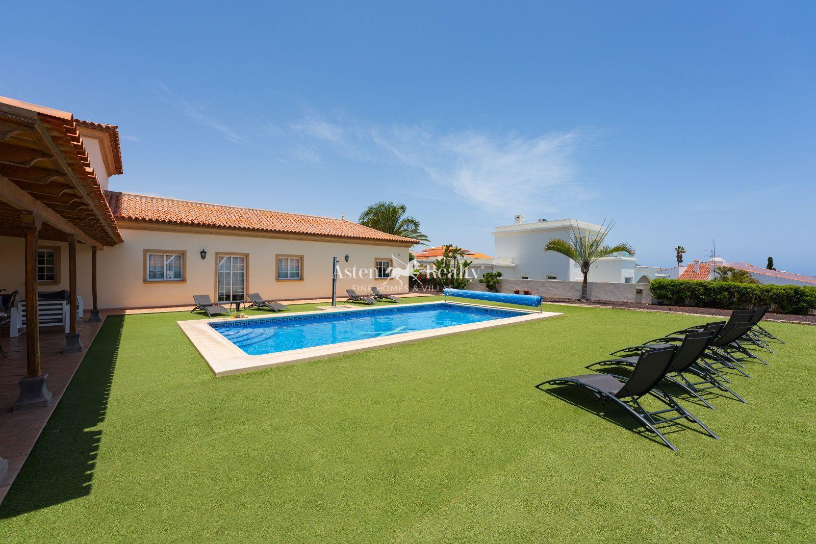 8-bedroom villa — Golf del Sur — photo 2