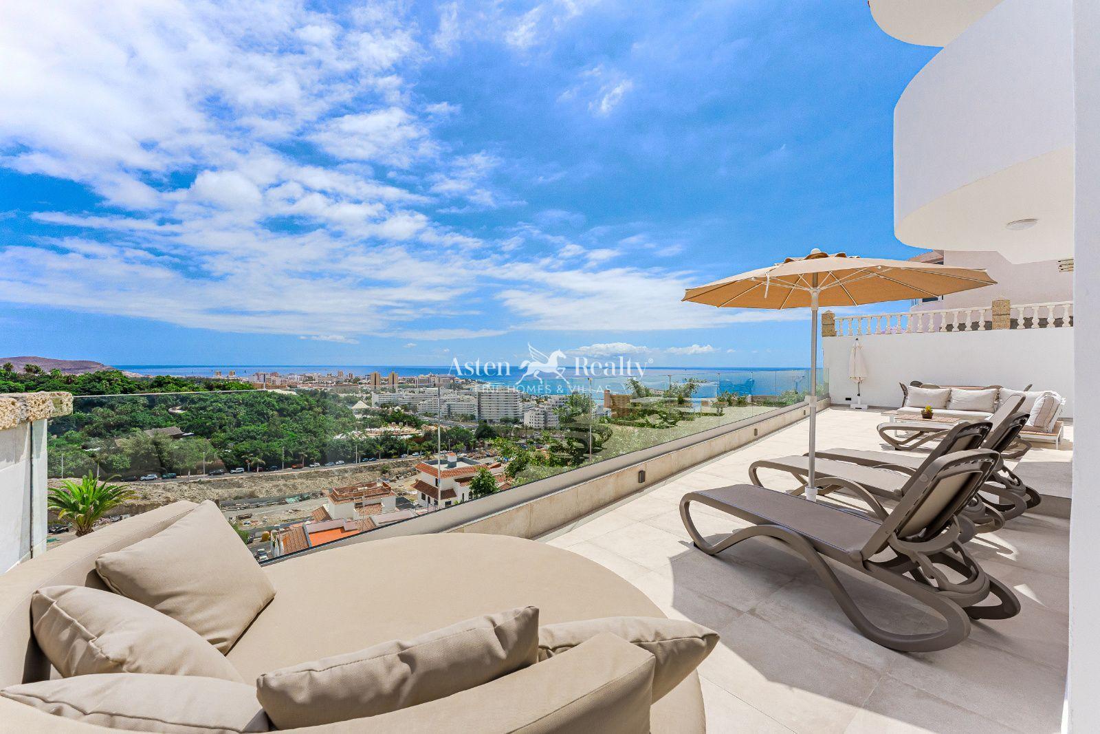 5-bedroom villa — San Eugenio Alto — photo 1