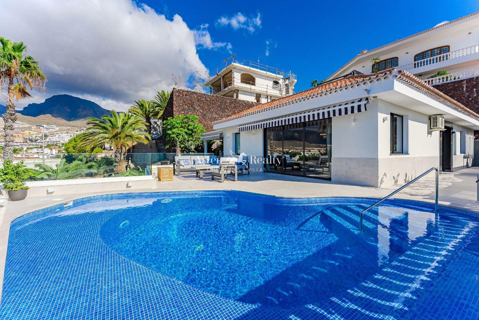4-bedroom villa — San Eugenio Alto — detail view