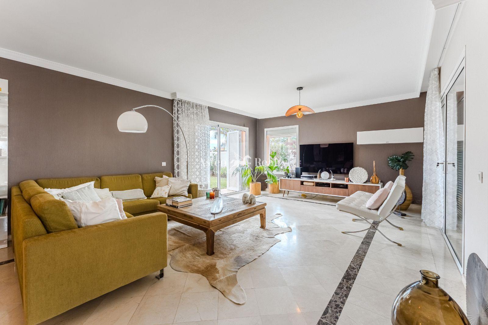 Villa — Torviscas Alto — Villa de 4 dormitorios — El Madroñal, Torviscas Alto